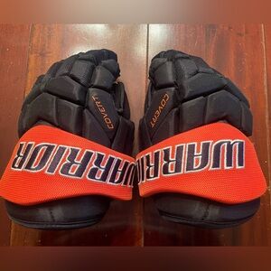 Warrior Ice Hockey Covert Junior Gloves 11” EUC
